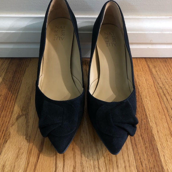 Naturalizer Shoes - Naturalizer Black Pointed Toe Heels with Knot Detail